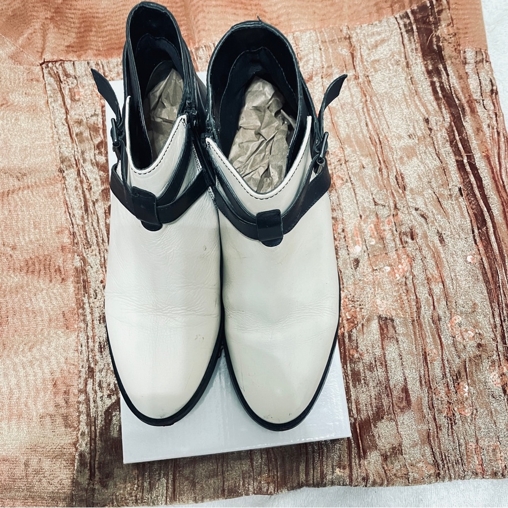 Kurt Geiger Black Leather Boots